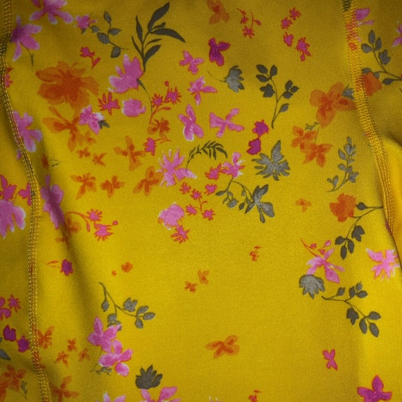 NWT Ideology Performance Cropped Leggings Pansy Lemon Yellow Floral Sz XL - Picture 9 of 11